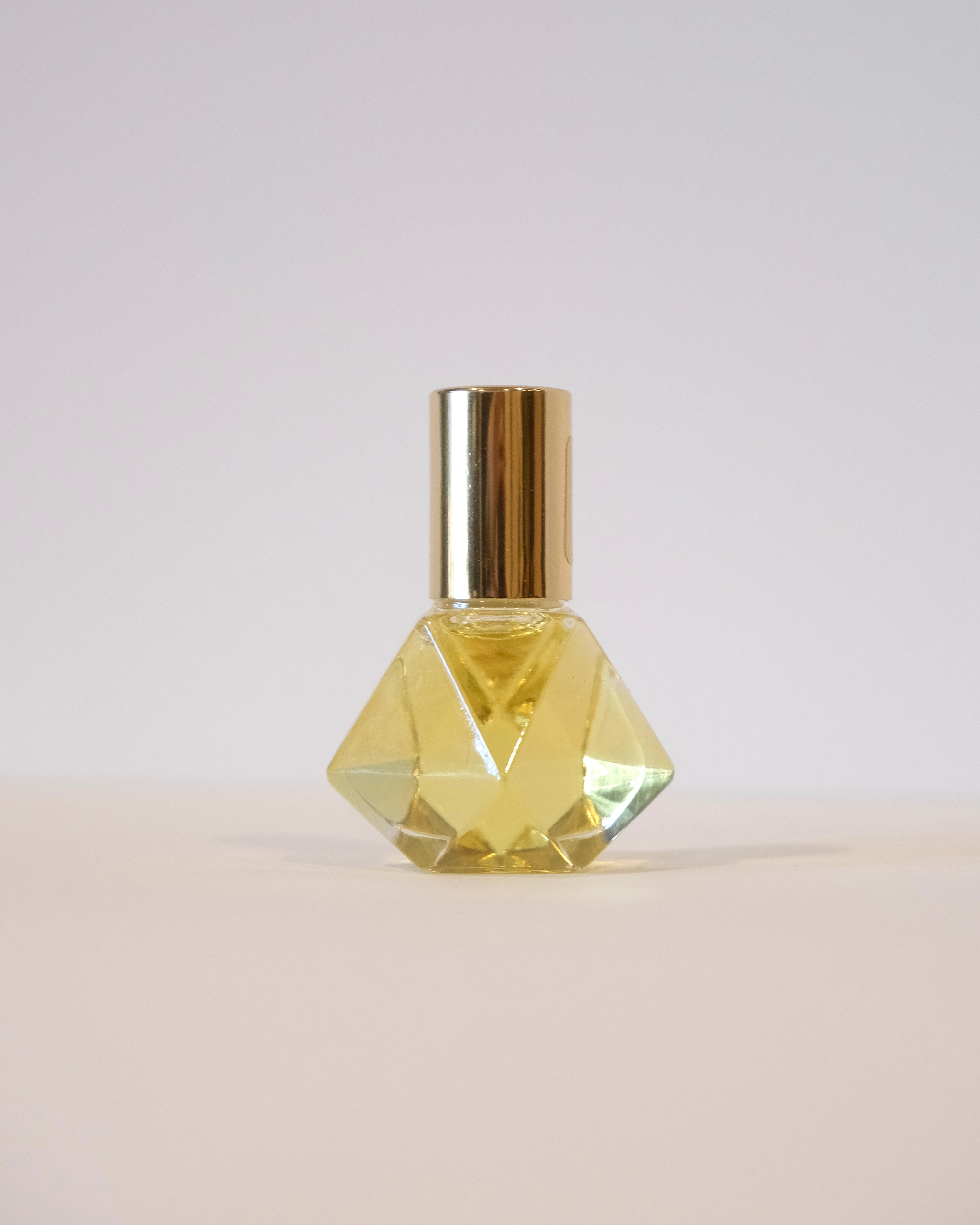 Azara - Musk, Patchouli & Orange Blossom Perfume Oil | Fresh Unisex Fragrance