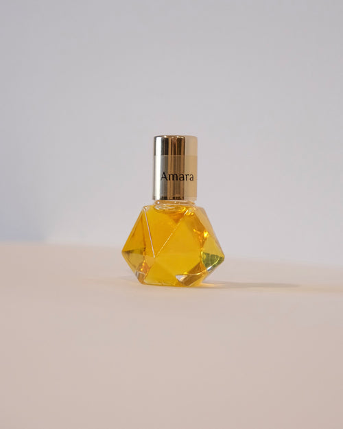 Amara — Vanilla & Agarwood Perfume Oil | Our Best-Selling Arabic Fragrance